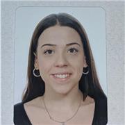 Soy de Cataluña viviendo en Sevilla actualmente, doy clase de dos idiomas Inglés y Catalán económicas